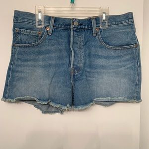 Levi’s cut off shorts NWOT